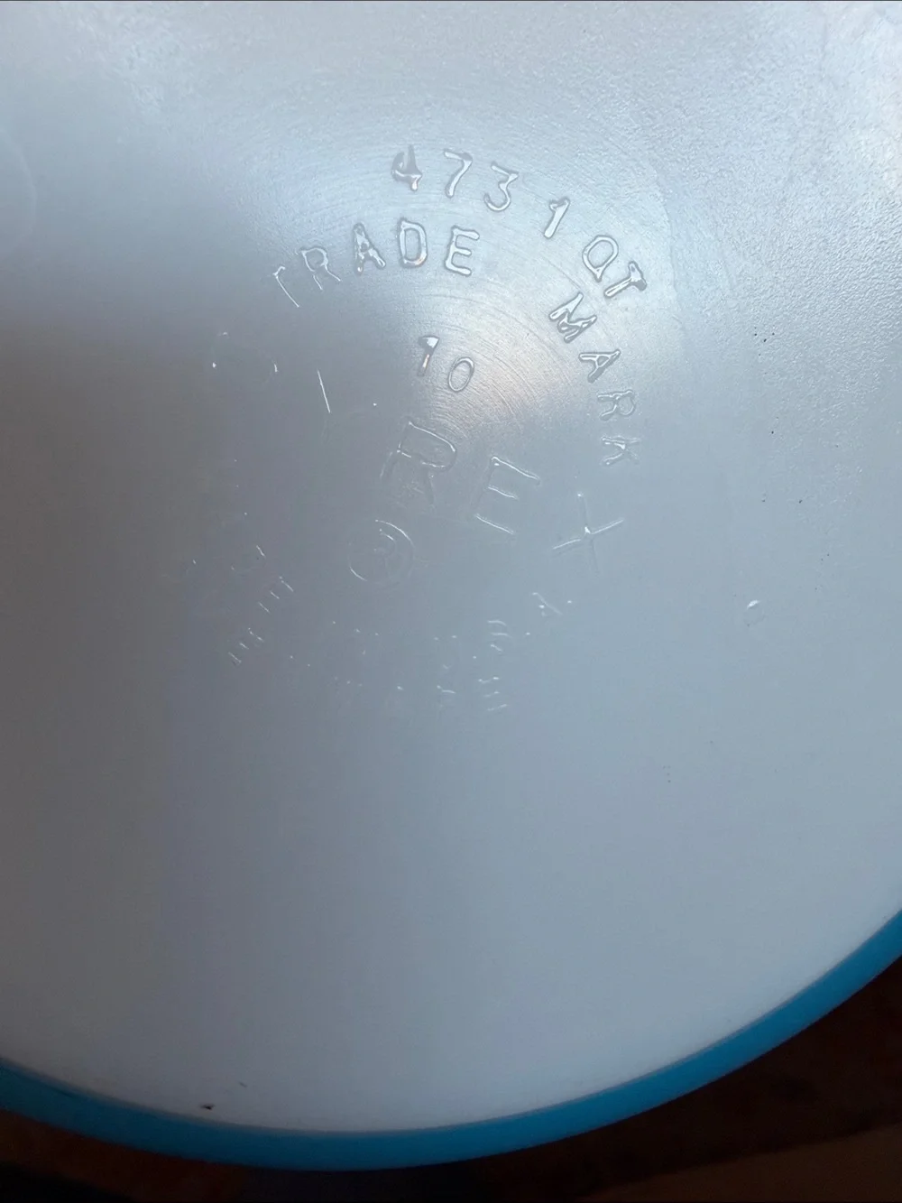 Pyrex Blue Snowflake Cinderella Casserole Set with White Accents and 1 lid.
